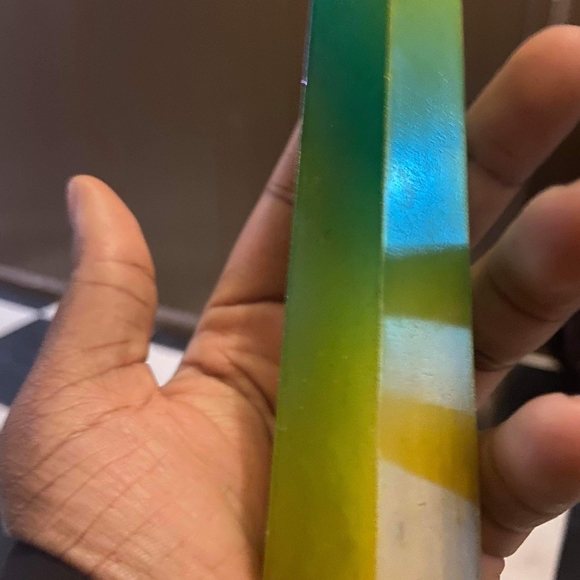 Rare Neon Green and Yellow Rainbow Aura Point - Picture 3 of 5